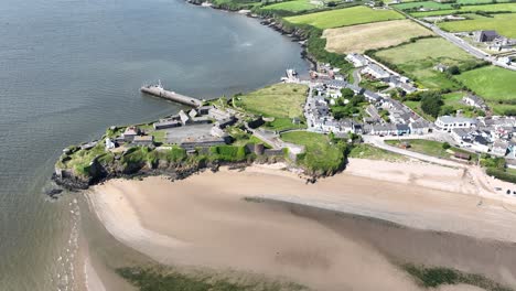 Das-Historische-Duncannon-Fort,-Beeindruckende-Verteidigungsanlagen,-Die-Den-Hafen-Von-Waterford-Seit-Hunderten-Von-Jahren-Schützen,-Ein-Beliebtes-Touristenziel-Auf-Der-Hook-Peninsula-Co