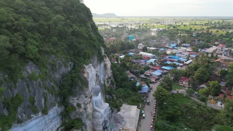 Camboya-Battambang-Montaña-Buda-Al-Atardecer