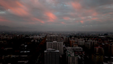 invierno santiago de chile nubes al anochecer