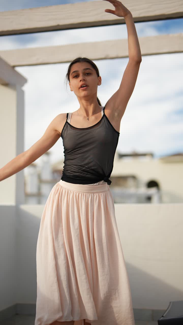 bailarina de ballet en el techo