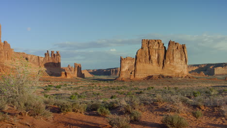 Slider-Shot-of-Arches-National-Park-at-Sunrise