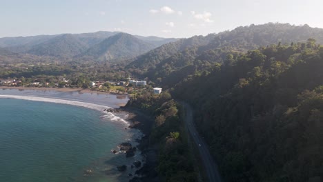 impresionante paisaje costero cerca de jaco en la costa pacífica de costa rica