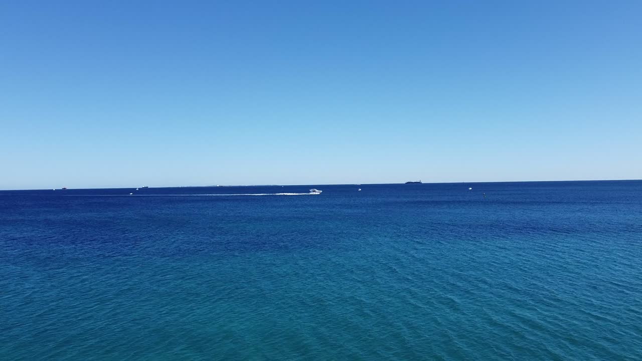 모든 곳이 파란색이야