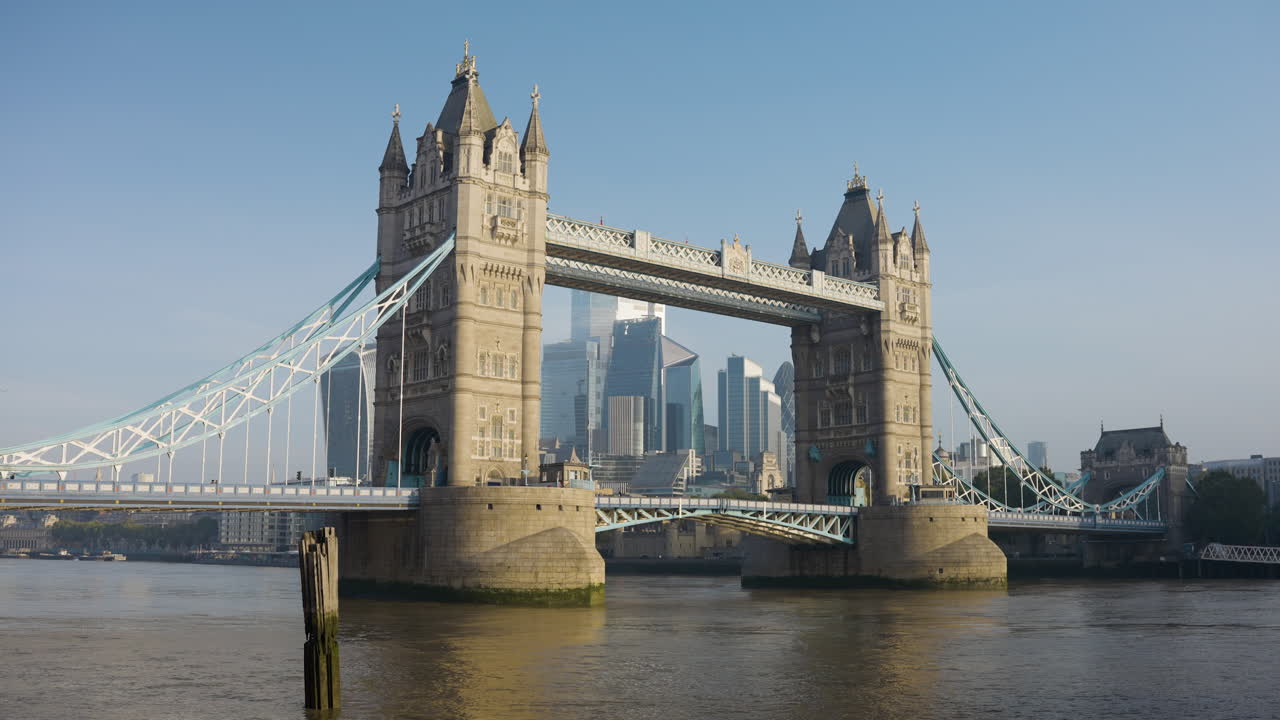 런던의 타워 브리지