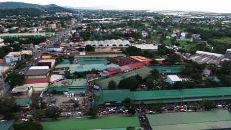 Vista-Aérea-De-Arriba-Que-Muestra-La-Enorme-Provincia-De-Taytay-Rizal,-Filipinas