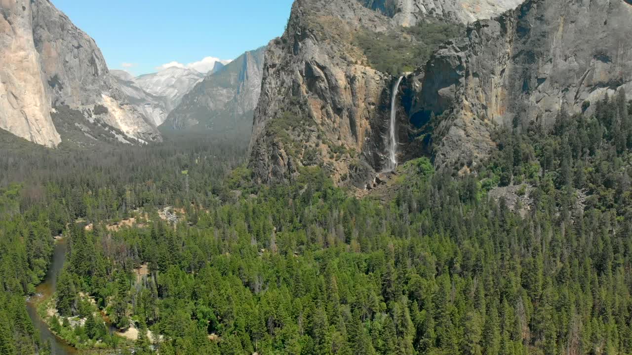 grupo de clips aéreos del parque nacional de yosemite en california, nosotros