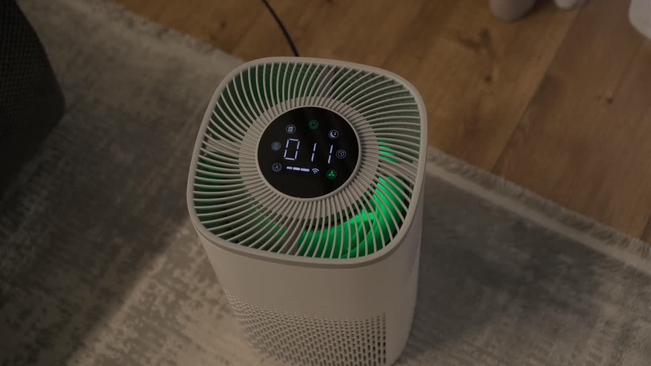 Penjernih Udara Modern Beroperasi dengan Tampilan Digital dan Lampu Hijau