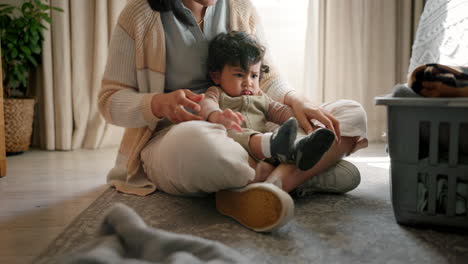 Home,-mother-and-baby-on-the-floor