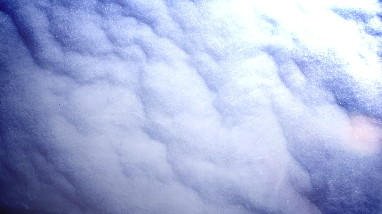 escena de invierno con nieve y copos de nieve