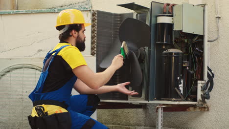 Ventilador-Para-Quitar-El-Polvo-Del-Ingeniero-De-Hvac