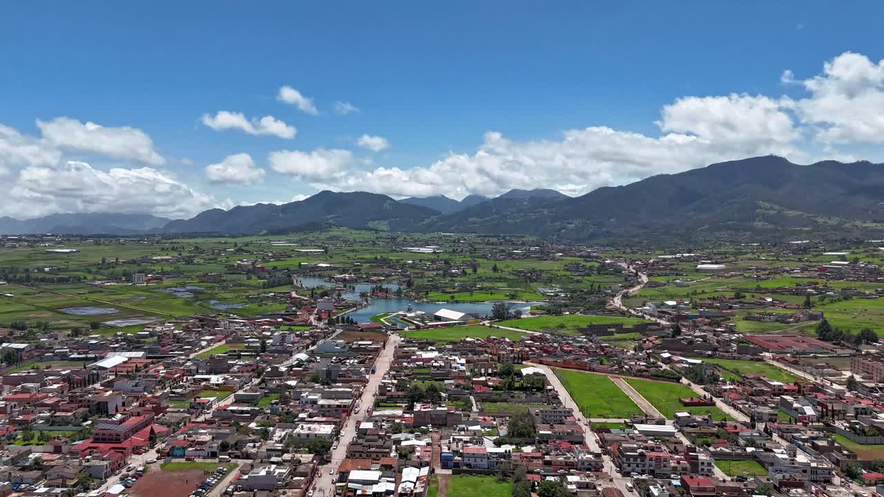 Dynamic Cityscape Hyperlapse, Chignahuapan in Mexico