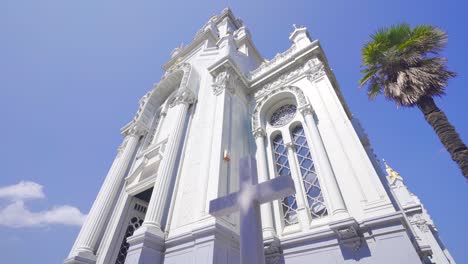 Iglesia-Cristiana-Lugar-De-Culto.