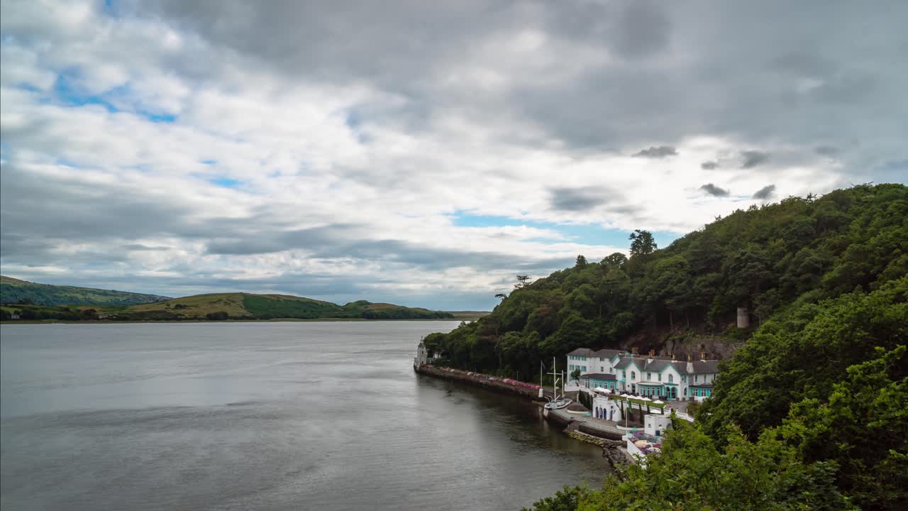 portmeirion en gales, reino unido, vista estática timelapse