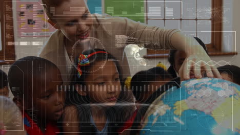 animación del procesamiento de datos sobre escolares y maestros que miran el globo en clase