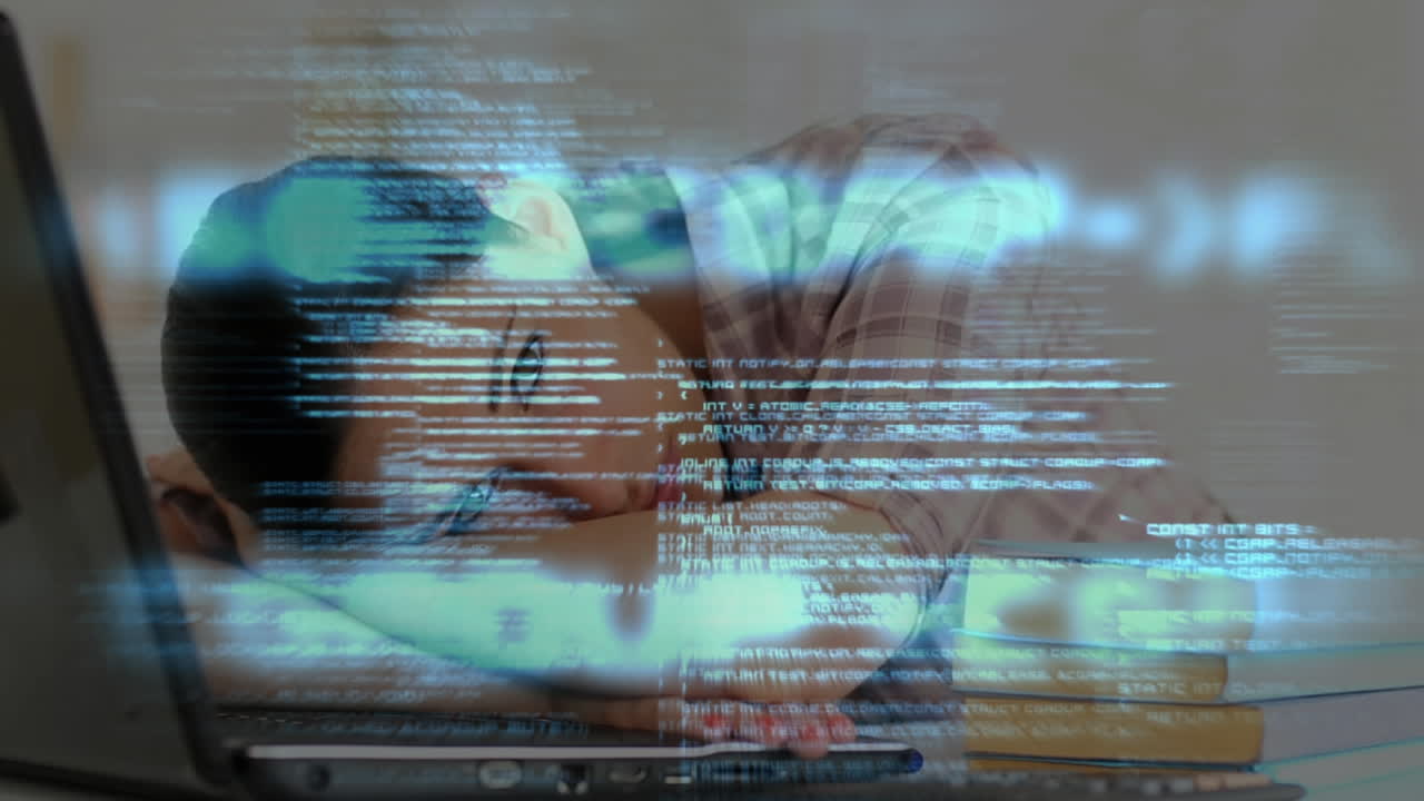 animación de procesamiento de datos sobre una estudiante durmiendo en un escritorio desde casa