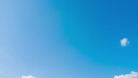 Blue-sky-white-clouds,-Landscape-white-clouds-4K,-Cumulus-cloud-cloudscape-timelapse,Summer-blue-sky-time-lapse,-Nature-weather-blue-sky,-White-clouds-background