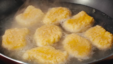cooking fried chicken nuggets