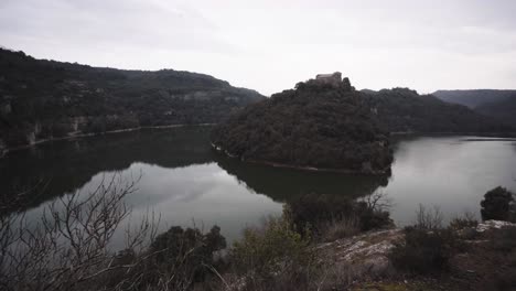fascinante monetseny macizo lago españa barcelona