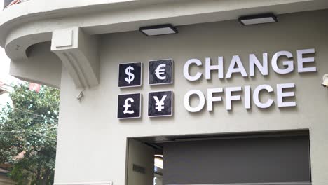 currency exchange office