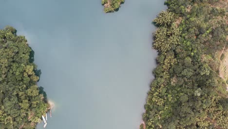 Top-view-of-a-Spectacular-Feitsui-Reservoir,-Emerald-lake,-Thousand-Island-Lake-is-Second-largest-water-reservoir-dam-water-supply-at-Shiding-District-Taiwan-and-mountainous-view