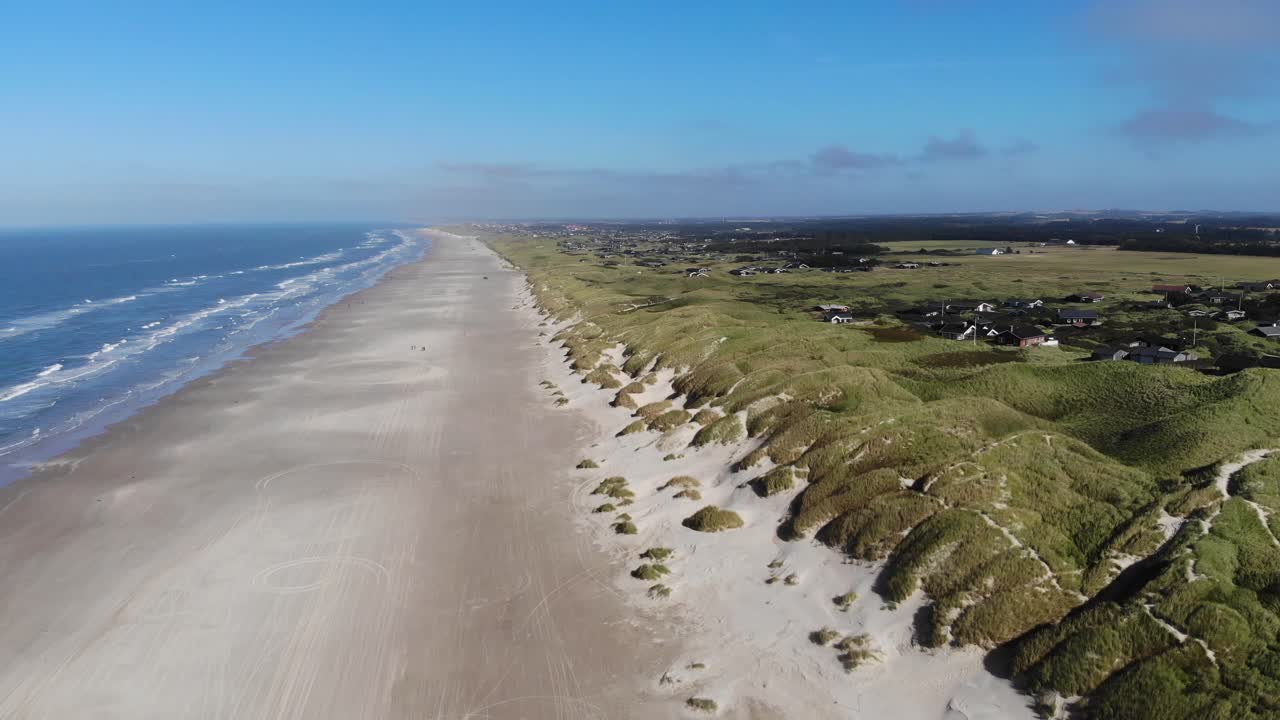 Prachtig landschap van duinen in Noord-Denemarken