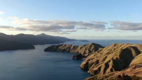 Hiperlapso-De-Drones-De-Las-Montañas-Del-Paso-Francés-Nz