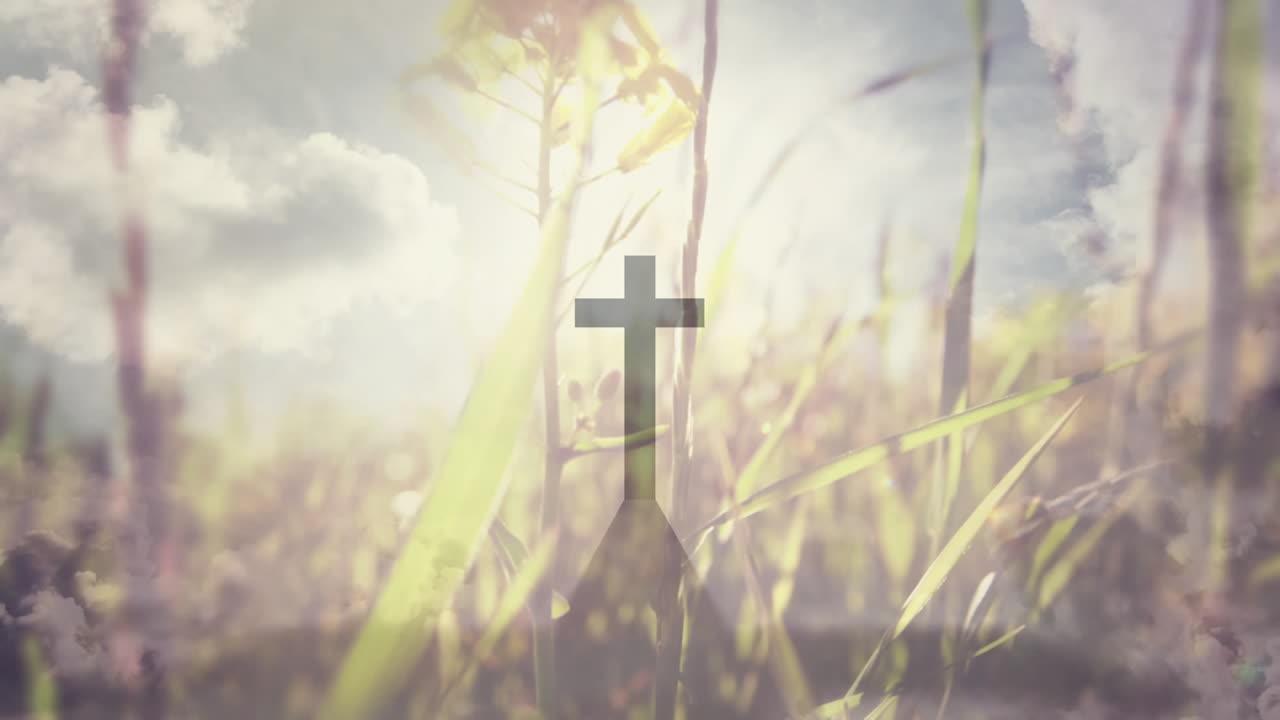 파란 구름 위 에 있는 그리스도인 십자가 의 실루 ⁇  의 애니메이션