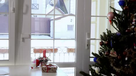 santa claus visita la casa de alguien