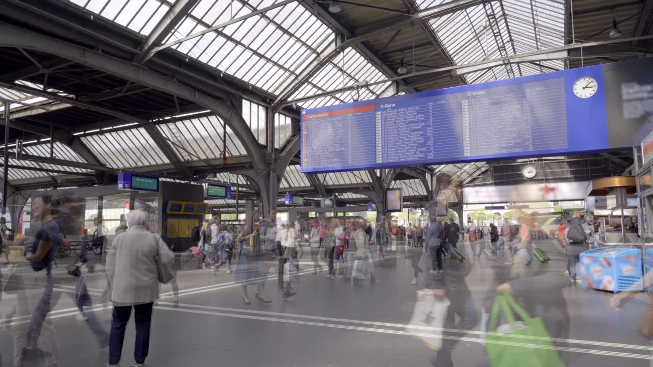 Time Lapse Video of Zürich Main Train Station