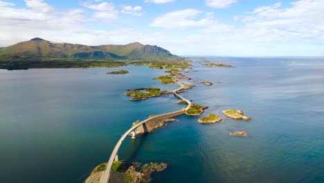 Imágenes-Aéreas-De-La-Carretera-Del-Océano-Atlántico-Noruega