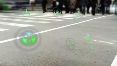 animación de múltiples iconos flotantes en el lapso de tiempo de las personas que cruzan la calle
