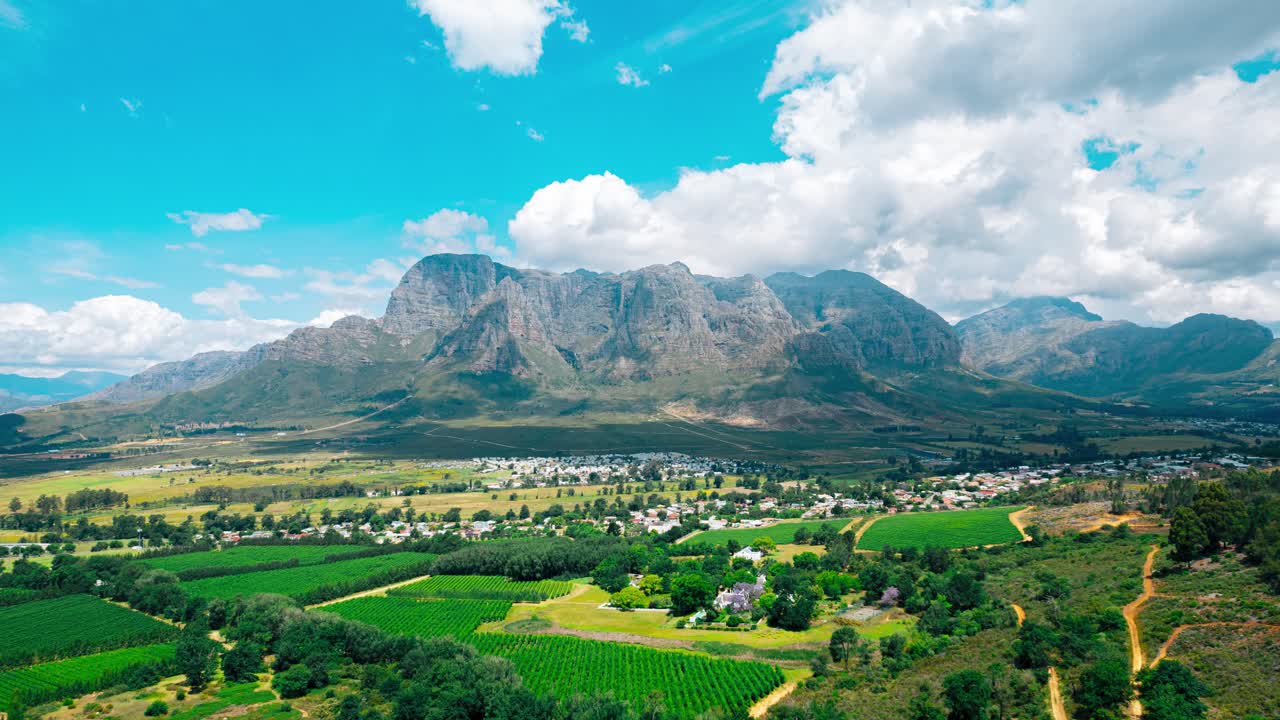 Experience the beauty of South Africa's mountains and nature in this mesmerizing collection of hyperlapse footage, where dynamic clouds and vibrant greenery create a captivating visual spectacle