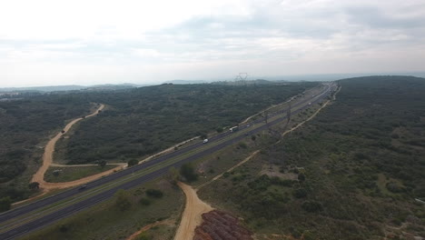 volando sobre una autopista en el sur de francia
