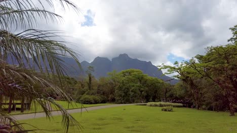 montañas tropicales en el sur de brasil