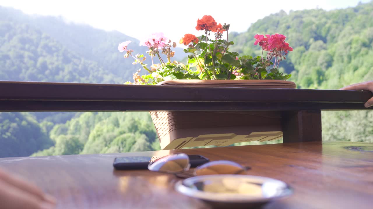 차를 마시세요.