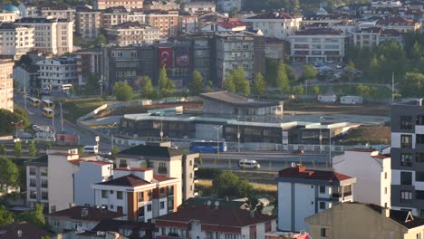vista aérea de una ciudad moderna