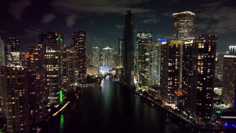 Sunset-panning-wide-landscape-of-downtown-Miami-landmark