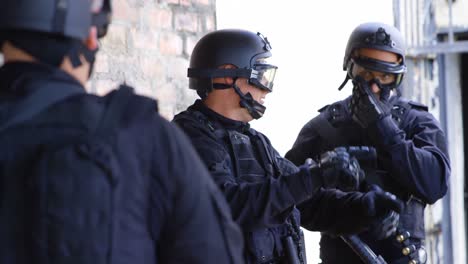 caucasian military soldiers planing on field during military training 4k