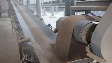 the high quality of raw marital is going to conveyor line
