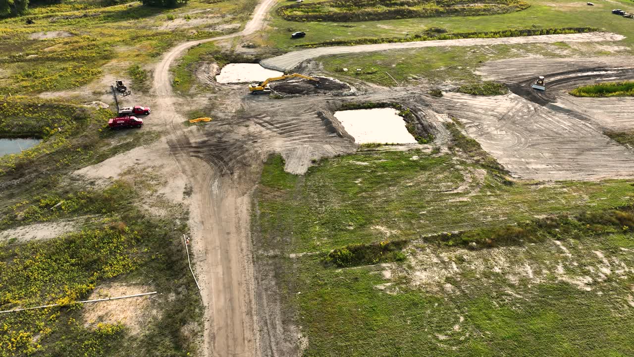 cerrarse a la maquinaria pesada en el trabajo