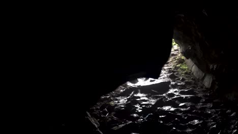 entrada a la cueva