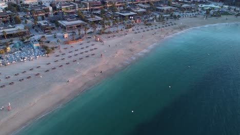 Drone-shot-of-beautiful-skyline,-Dubai