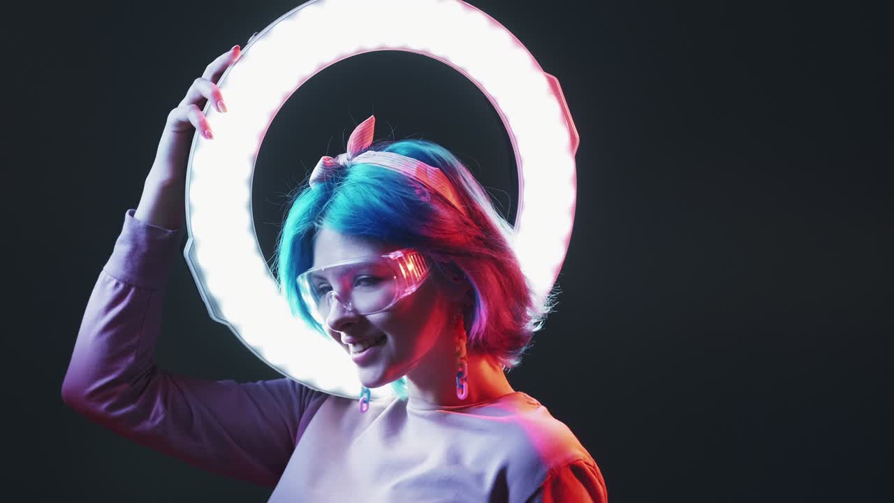 anillo de luz mujer blogger iluminación led de neón