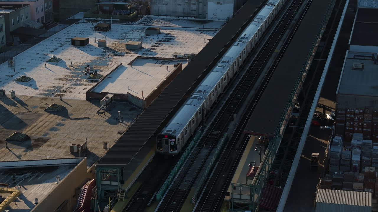 브루클린의 열차의 공중 사진, 뉴욕의 한 가을 아침에 찍은 사진.