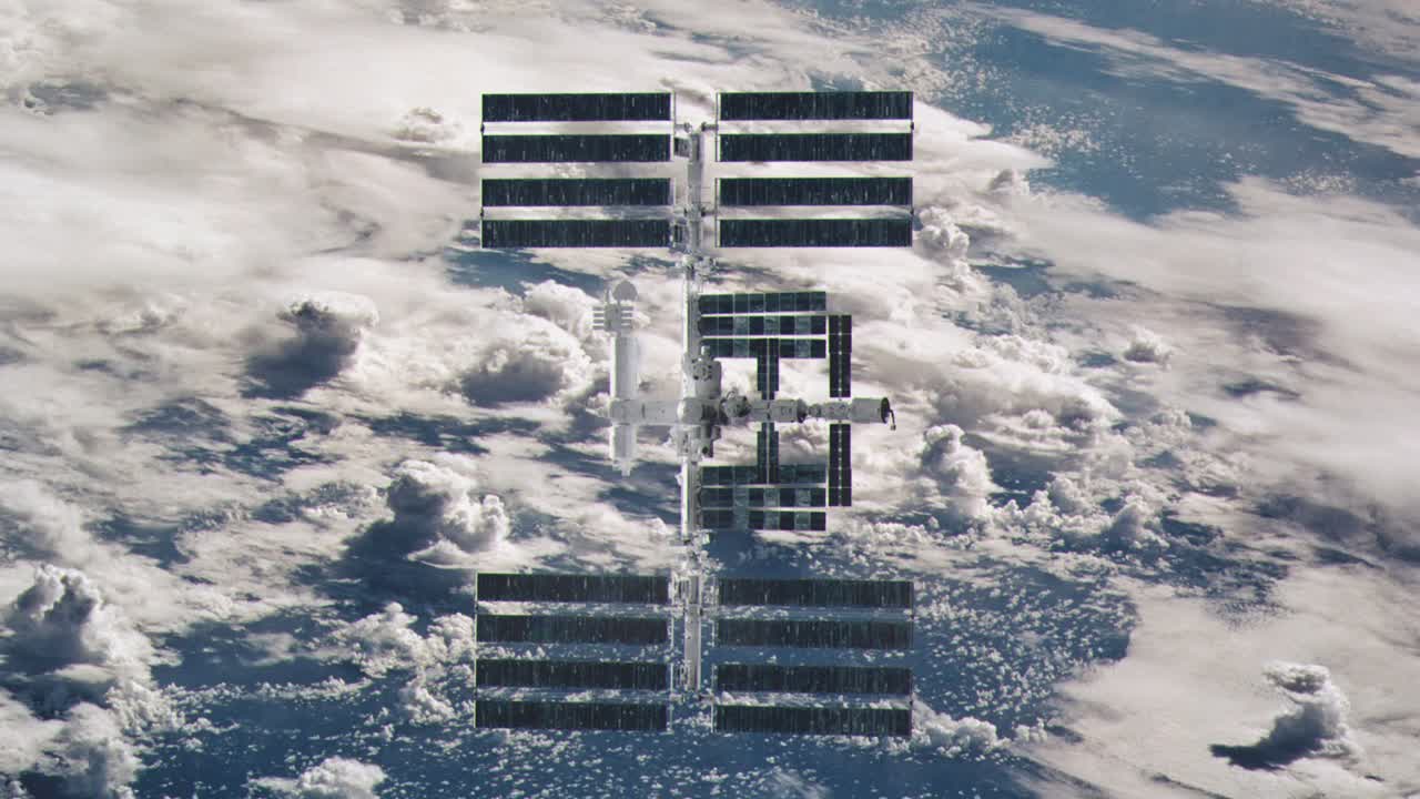 통제불능 상태로 회전하며 대기권에 진입하는 국제우주정거장