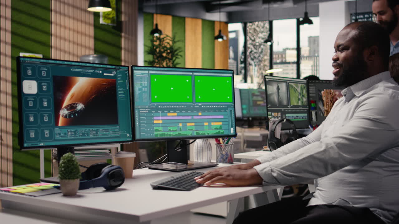 Mockup di green screen, video generativo AI di Marte, doppi monitor.