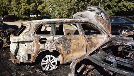 el coche despues del incendio