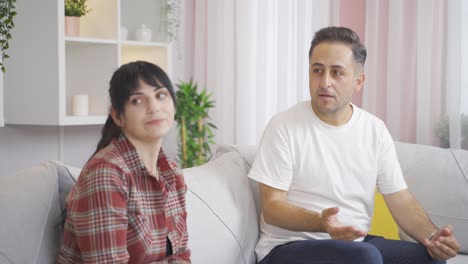 couple fighting at home.