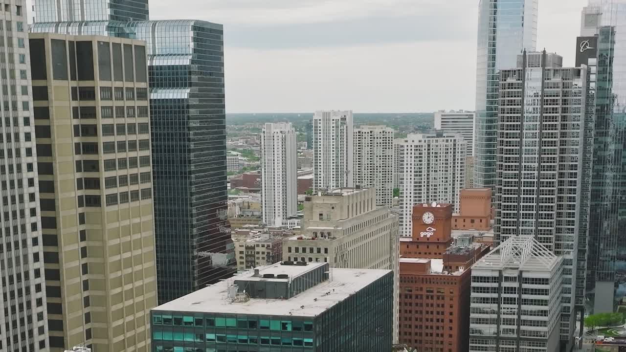 Skyline moderno di Chicago e grattacieli