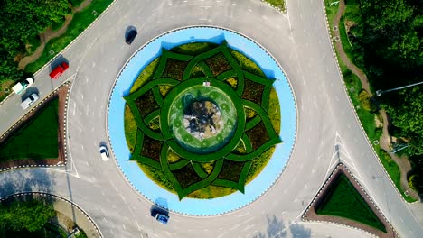 vista aérea del hermoso jardín verde de la rotonda en el parque real del jardín rajapruek (exposición internacional de horticultura de la flora real de ratchapruek), chiang mai, tailandia.